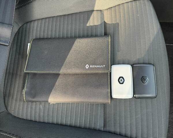 Сірий Рено Гранд Сценік, об'ємом двигуна 1.6 л та пробігом 150 тис. км за 16700 $, фото 8 на Automoto.ua