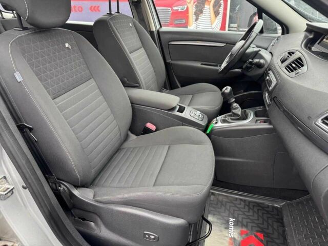 Серый Рено Гранд Сценик, объемом двигателя 1.5 л и пробегом 193 тыс. км за 11899 $, фото 19 на Automoto.ua