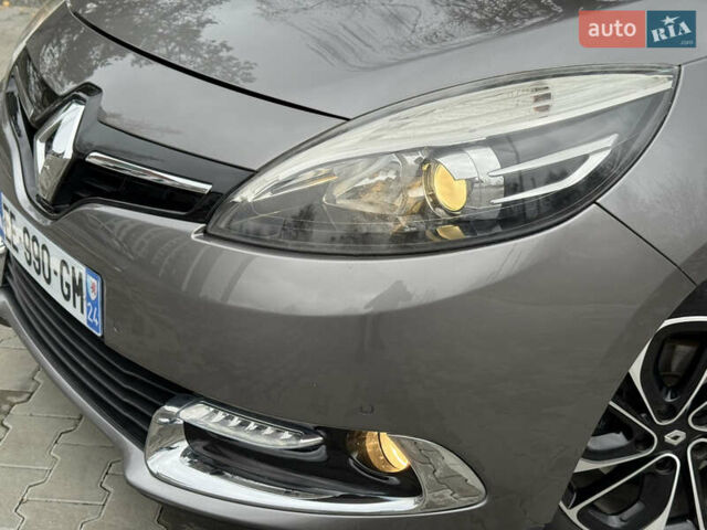 Сірий Рено Гранд Сценік, об'ємом двигуна 1.6 л та пробігом 234 тис. км за 10800 $, фото 3 на Automoto.ua