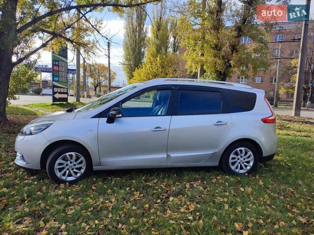 Серый Рено Гранд Сценик, объемом двигателя 1.5 л и пробегом 201 тыс. км за 11200 $, фото 8 на Automoto.ua