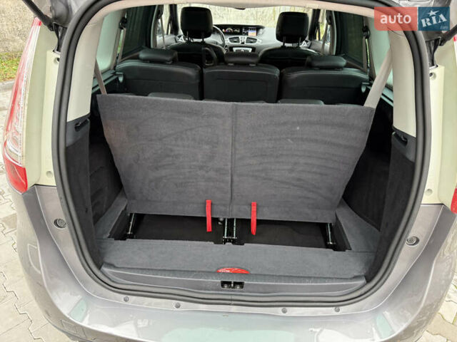 Сірий Рено Гранд Сценік, об'ємом двигуна 1.6 л та пробігом 234 тис. км за 10800 $, фото 70 на Automoto.ua