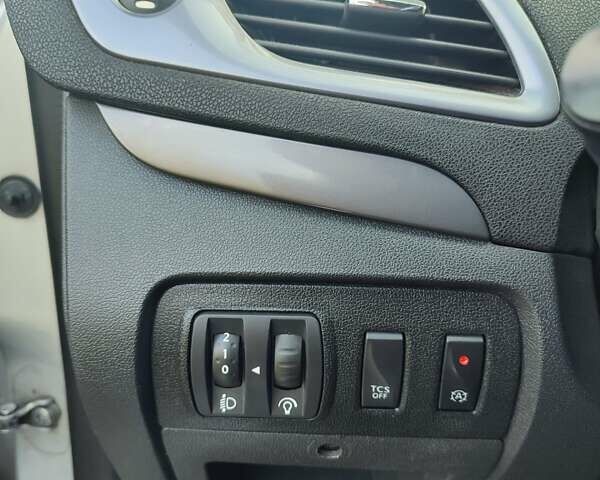 Серый Рено Гранд Сценик, объемом двигателя 1.5 л и пробегом 201 тыс. км за 11200 $, фото 28 на Automoto.ua