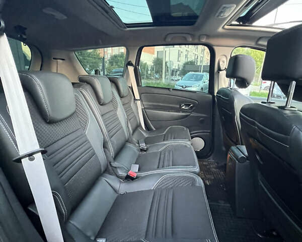 Серый Рено Гранд Сценик, объемом двигателя 1.6 л и пробегом 206 тыс. км за 10777 $, фото 21 на Automoto.ua