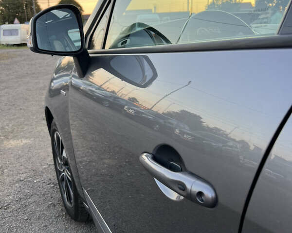 Серый Рено Гранд Сценик, объемом двигателя 1.6 л и пробегом 206 тыс. км за 10777 $, фото 13 на Automoto.ua