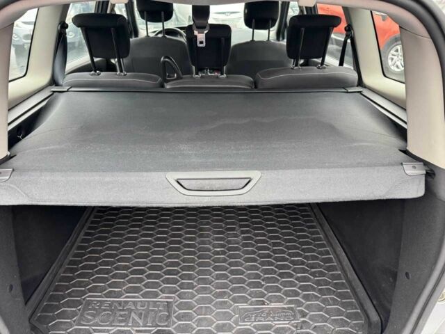 Серый Рено Гранд Сценик, объемом двигателя 1.5 л и пробегом 193 тыс. км за 11899 $, фото 1 на Automoto.ua