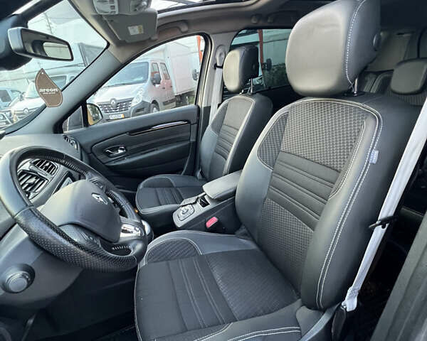 Серый Рено Гранд Сценик, объемом двигателя 1.6 л и пробегом 206 тыс. км за 11221 $, фото 15 на Automoto.ua