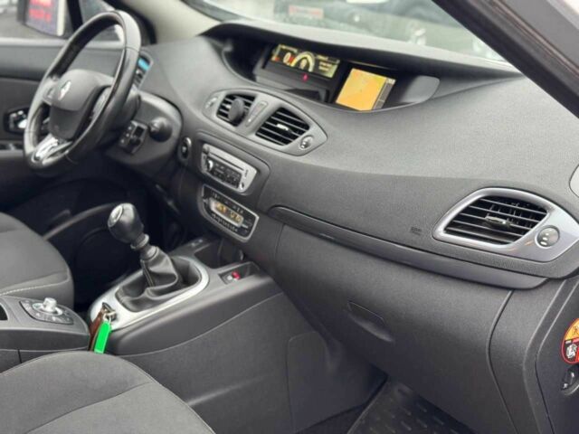 Серый Рено Гранд Сценик, объемом двигателя 1.5 л и пробегом 193 тыс. км за 11899 $, фото 16 на Automoto.ua