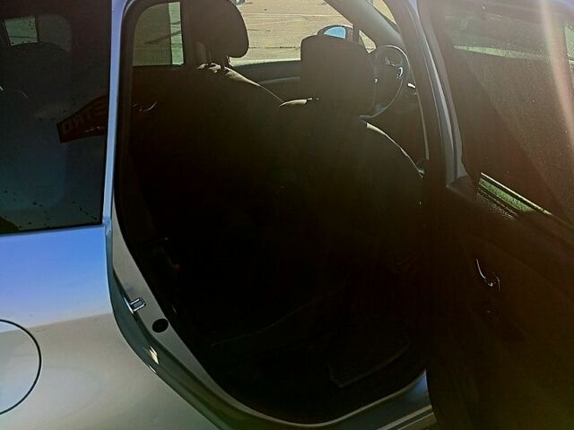 Сірий Рено Гранд Сценік, об'ємом двигуна 1.2 л та пробігом 102 тис. км за 8000 $, фото 4 на Automoto.ua