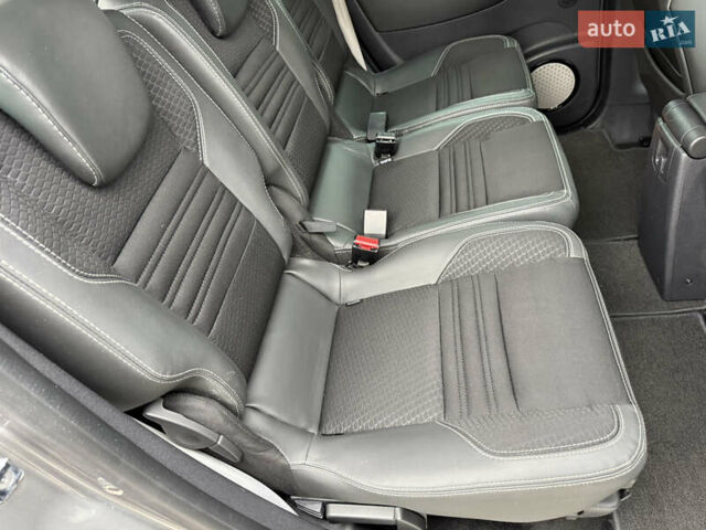 Сірий Рено Гранд Сценік, об'ємом двигуна 1.6 л та пробігом 234 тис. км за 10800 $, фото 60 на Automoto.ua