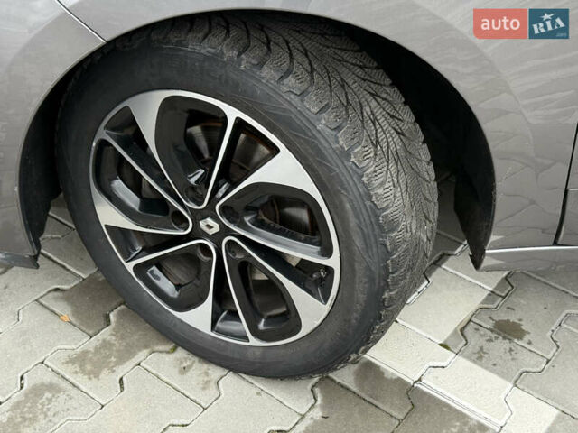 Сірий Рено Гранд Сценік, об'ємом двигуна 1.6 л та пробігом 234 тис. км за 10800 $, фото 4 на Automoto.ua