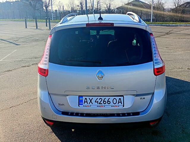 Сірий Рено Гранд Сценік, об'ємом двигуна 1.2 л та пробігом 102 тис. км за 8000 $, фото 2 на Automoto.ua