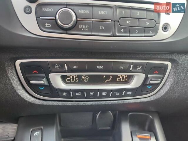 Серый Рено Гранд Сценик, объемом двигателя 1.5 л и пробегом 201 тыс. км за 11200 $, фото 26 на Automoto.ua