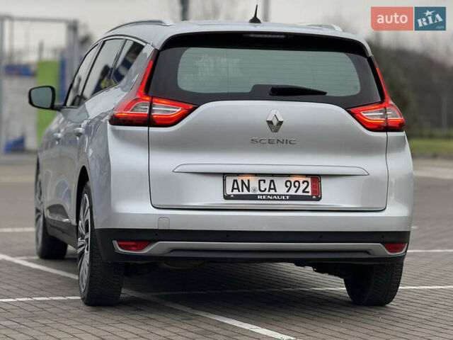 Серый Рено Гранд Сценик, объемом двигателя 1.5 л и пробегом 200 тыс. км за 14800 $, фото 28 на Automoto.ua