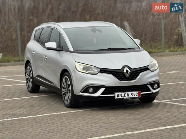 Серый Рено Гранд Сценик, объемом двигателя 1.5 л и пробегом 200 тыс. км за 14800 $, фото 6 на Automoto.ua