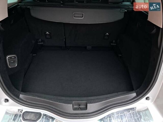 Сірий Рено Гранд Сценік, об'ємом двигуна 1.6 л та пробігом 226 тис. км за 15999 $, фото 17 на Automoto.ua