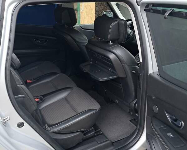 Сірий Рено Гранд Сценік, об'ємом двигуна 1.6 л та пробігом 226 тис. км за 15999 $, фото 41 на Automoto.ua