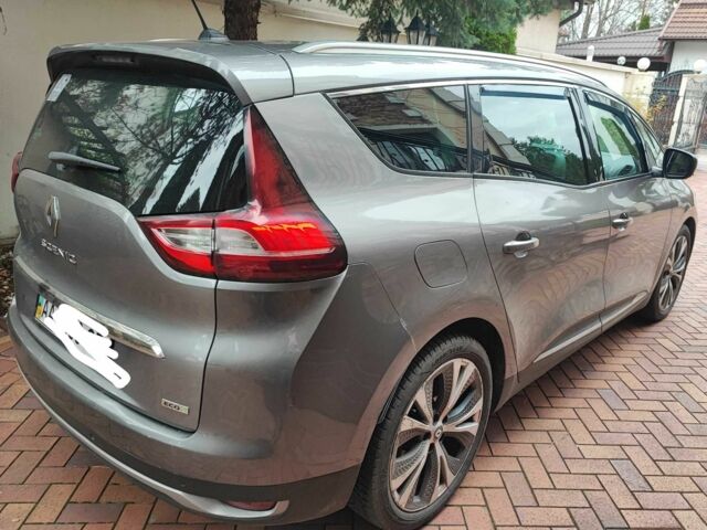 Серый Рено Гранд Сценик, объемом двигателя 1.5 л и пробегом 253 тыс. км за 14000 $, фото 2 на Automoto.ua