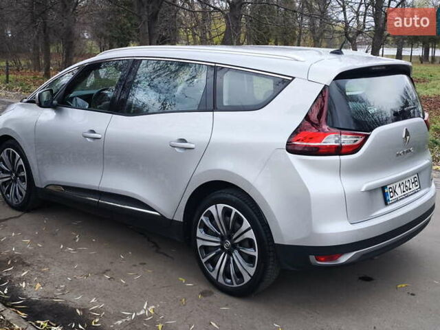 Серый Рено Гранд Сценик, объемом двигателя 1.5 л и пробегом 140 тыс. км за 14600 $, фото 2 на Automoto.ua