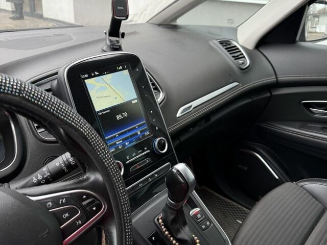 Серый Рено Гранд Сценик, объемом двигателя 1.5 л и пробегом 241 тыс. км за 15600 $, фото 2 на Automoto.ua