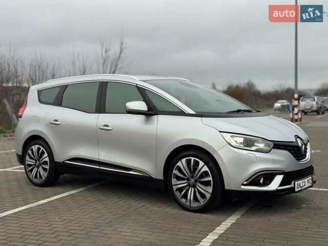 Серый Рено Гранд Сценик, объемом двигателя 1.5 л и пробегом 200 тыс. км за 14800 $, фото 38 на Automoto.ua