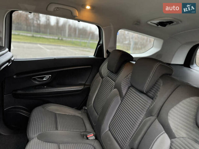 Серый Рено Гранд Сценик, объемом двигателя 1.5 л и пробегом 200 тыс. км за 14800 $, фото 65 на Automoto.ua