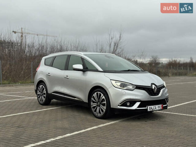 Серый Рено Гранд Сценик, объемом двигателя 1.5 л и пробегом 200 тыс. км за 14800 $, фото 39 на Automoto.ua