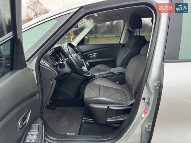 Серый Рено Гранд Сценик, объемом двигателя 1.5 л и пробегом 200 тыс. км за 14800 $, фото 55 на Automoto.ua