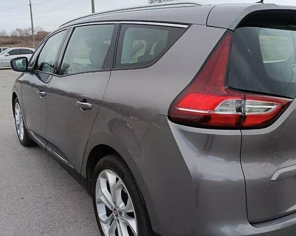 Серый Рено Гранд Сценик, объемом двигателя 1.5 л и пробегом 151 тыс. км за 14999 $, фото 10 на Automoto.ua