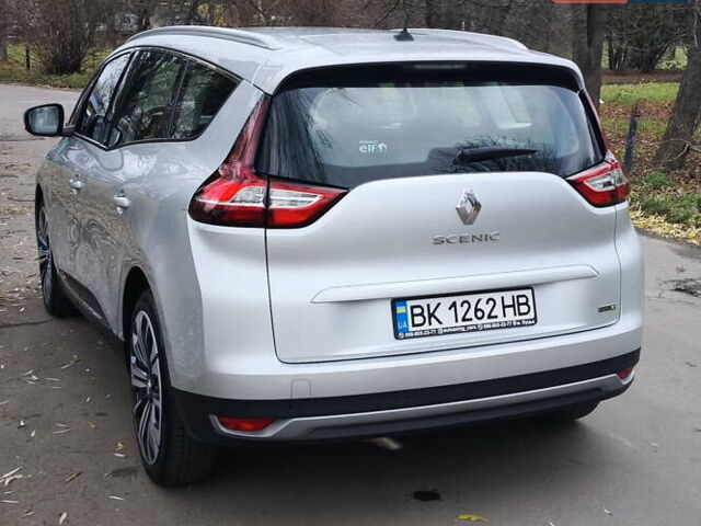 Серый Рено Гранд Сценик, объемом двигателя 1.5 л и пробегом 140 тыс. км за 14600 $, фото 3 на Automoto.ua