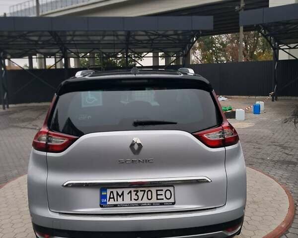 Сірий Рено Гранд Сценік, об'ємом двигуна 1.6 л та пробігом 226 тис. км за 15999 $, фото 4 на Automoto.ua
