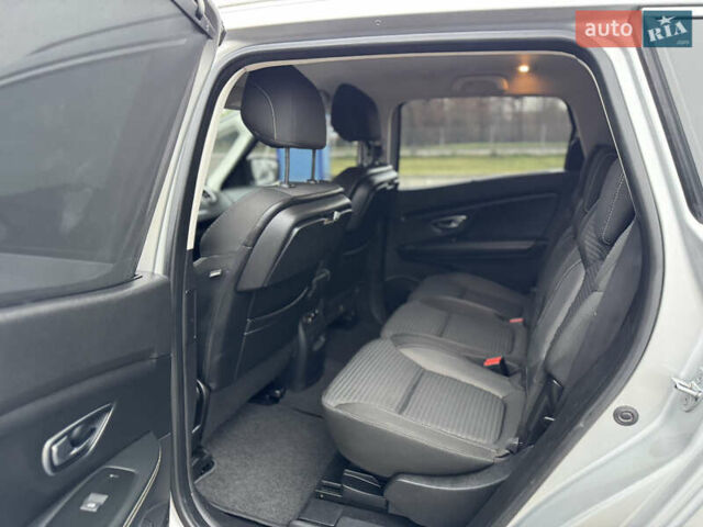 Серый Рено Гранд Сценик, объемом двигателя 1.5 л и пробегом 200 тыс. км за 14800 $, фото 60 на Automoto.ua