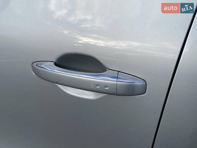 Серый Рено Гранд Сценик, объемом двигателя 1.6 л и пробегом 207 тыс. км за 14500 $, фото 16 на Automoto.ua