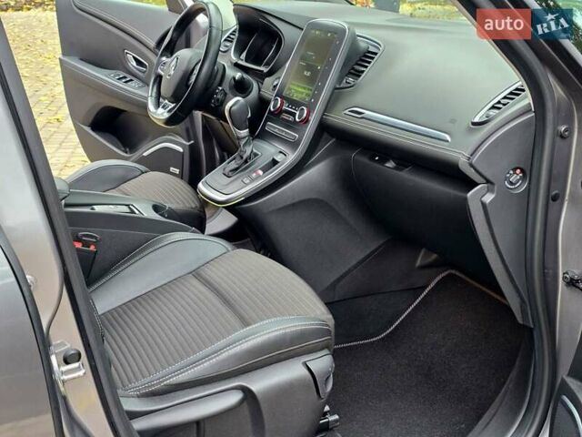 Серый Рено Гранд Сценик, объемом двигателя 1.6 л и пробегом 188 тыс. км за 17500 $, фото 32 на Automoto.ua