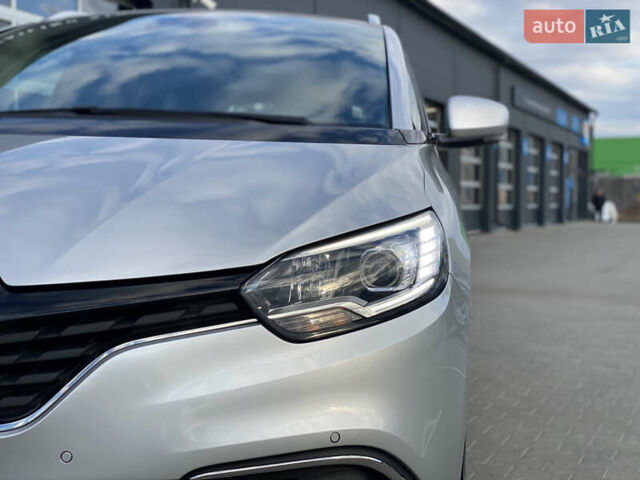 Серый Рено Гранд Сценик, объемом двигателя 1.6 л и пробегом 207 тыс. км за 14500 $, фото 5 на Automoto.ua