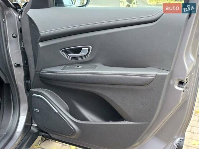 Серый Рено Гранд Сценик, объемом двигателя 1.6 л и пробегом 188 тыс. км за 17500 $, фото 31 на Automoto.ua
