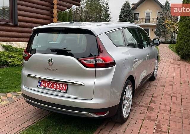 Сірий Рено Гранд Сценік, об'ємом двигуна 1.5 л та пробігом 132 тис. км за 16900 $, фото 5 на Automoto.ua