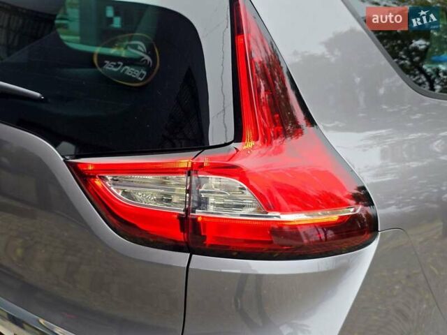 Серый Рено Гранд Сценик, объемом двигателя 1.6 л и пробегом 188 тыс. км за 17500 $, фото 18 на Automoto.ua