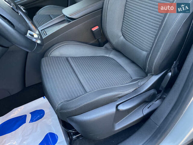 Серый Рено Гранд Сценик, объемом двигателя 1.6 л и пробегом 207 тыс. км за 14500 $, фото 39 на Automoto.ua