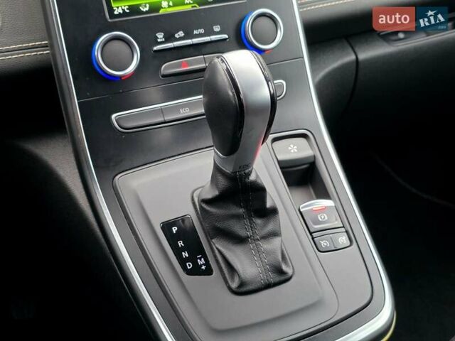 Серый Рено Гранд Сценик, объемом двигателя 1.6 л и пробегом 188 тыс. км за 17500 $, фото 56 на Automoto.ua