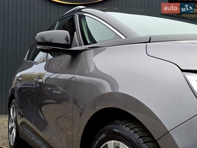 Сірий Рено Гранд Сценік, об'ємом двигуна 1.6 л та пробігом 188 тис. км за 17500 $, фото 11 на Automoto.ua