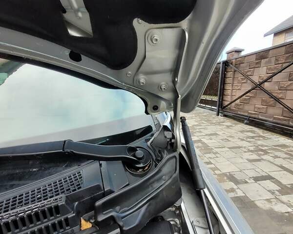 Сірий Рено Гранд Сценік, об'ємом двигуна 1.46 л та пробігом 203 тис. км за 16100 $, фото 24 на Automoto.ua