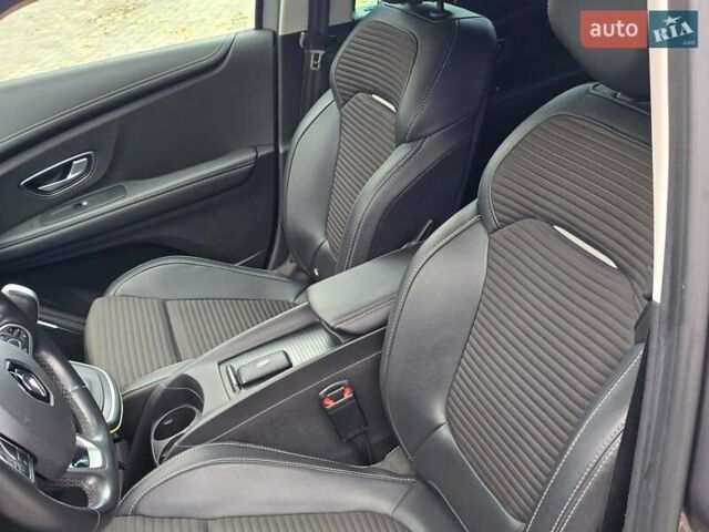 Серый Рено Гранд Сценик, объемом двигателя 1.6 л и пробегом 188 тыс. км за 17500 $, фото 48 на Automoto.ua