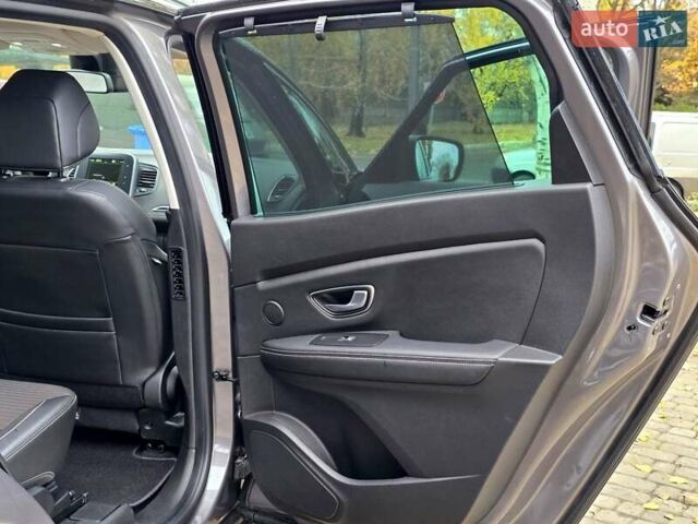 Серый Рено Гранд Сценик, объемом двигателя 1.6 л и пробегом 188 тыс. км за 17500 $, фото 39 на Automoto.ua