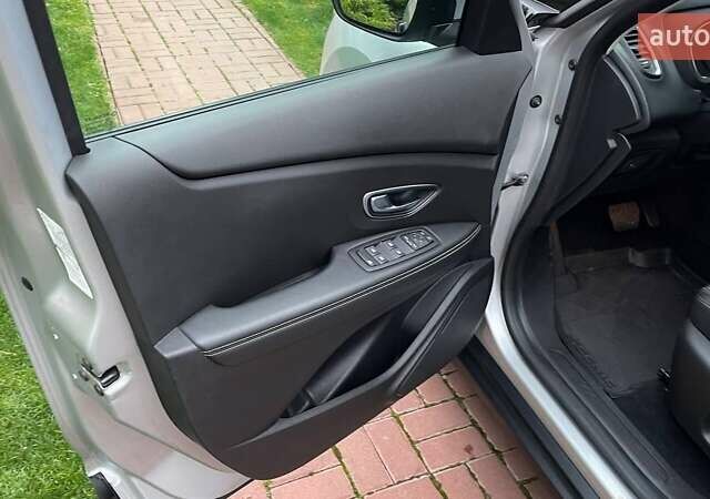 Сірий Рено Гранд Сценік, об'ємом двигуна 1.5 л та пробігом 132 тис. км за 16900 $, фото 11 на Automoto.ua