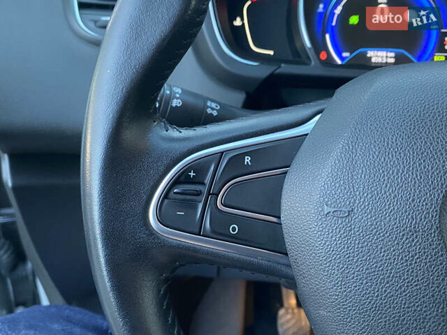 Серый Рено Гранд Сценик, объемом двигателя 1.6 л и пробегом 207 тыс. км за 14500 $, фото 34 на Automoto.ua