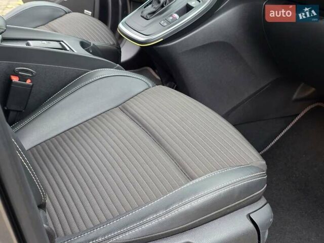 Серый Рено Гранд Сценик, объемом двигателя 1.6 л и пробегом 188 тыс. км за 17500 $, фото 33 на Automoto.ua