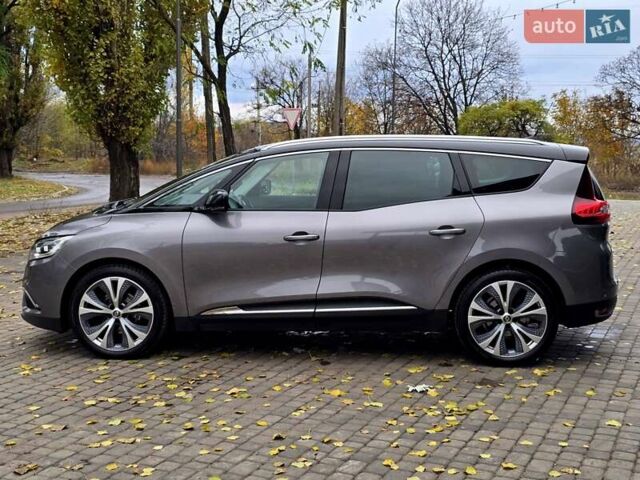 Серый Рено Гранд Сценик, объемом двигателя 1.6 л и пробегом 188 тыс. км за 17500 $, фото 17 на Automoto.ua