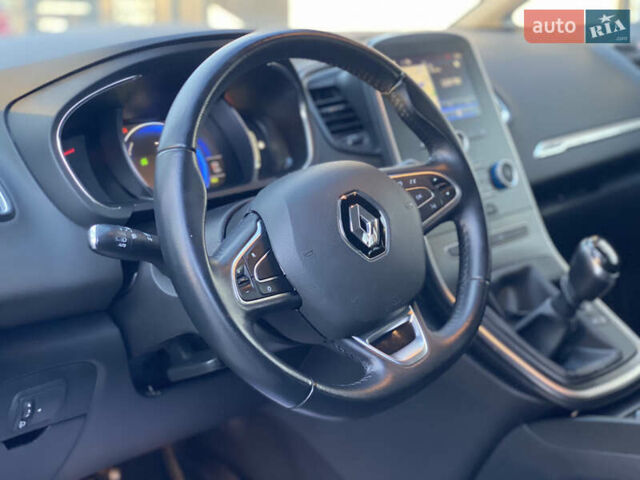 Серый Рено Гранд Сценик, объемом двигателя 1.6 л и пробегом 207 тыс. км за 14500 $, фото 26 на Automoto.ua