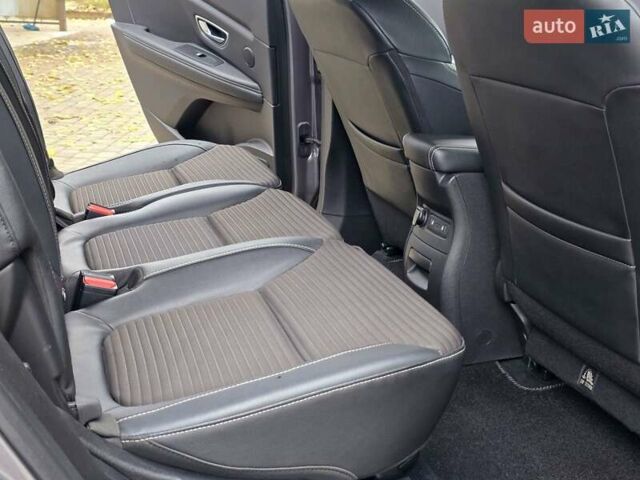 Серый Рено Гранд Сценик, объемом двигателя 1.6 л и пробегом 188 тыс. км за 17500 $, фото 37 на Automoto.ua