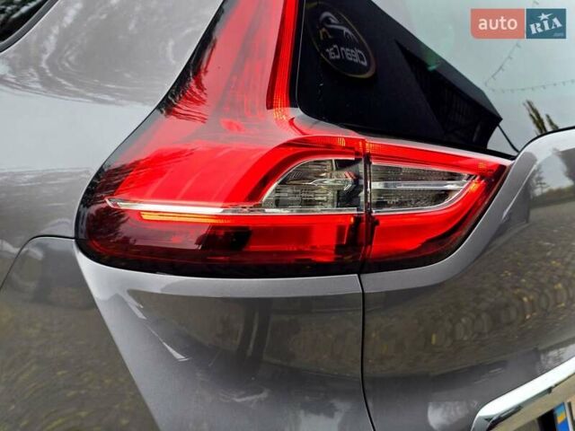 Серый Рено Гранд Сценик, объемом двигателя 1.6 л и пробегом 188 тыс. км за 17500 $, фото 19 на Automoto.ua